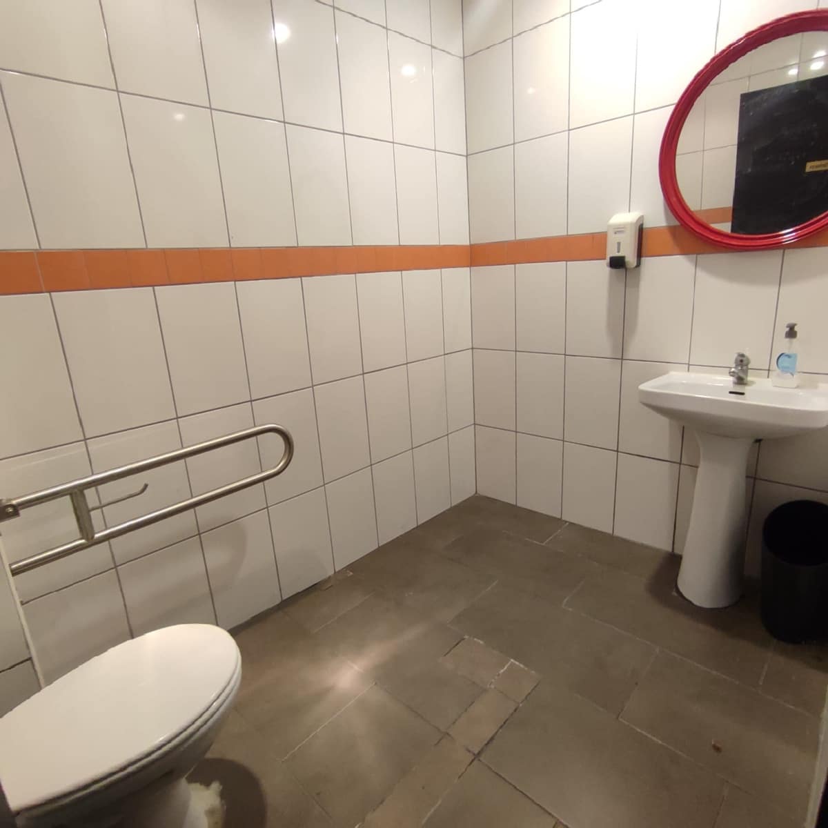 Kaupallinen myytävänä paikassa Denia - 105 000 € (Ref: 9086577)