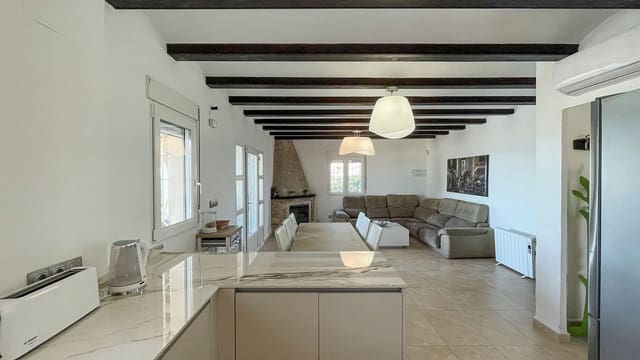 4 soverom Villa til salgs i Els Poblets med svømmebasseng garasje - € 690 000 (Ref: 9162912)