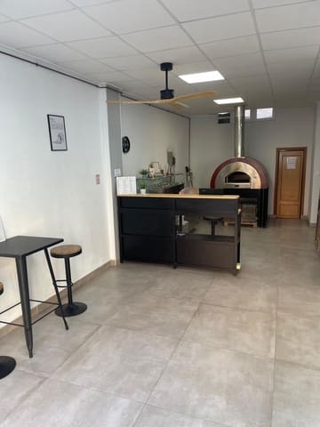 Commercial for rent in Centro Urbano, Dénia - € 766 (Ref: 9172286)