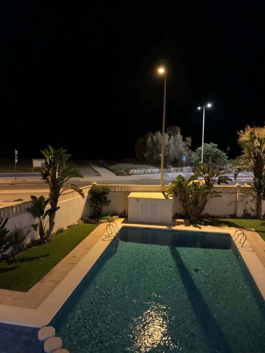 2 soveværelse Lejlighed til leje i Denia med swimmingpool garage - € 975 (Ref: 9186060)