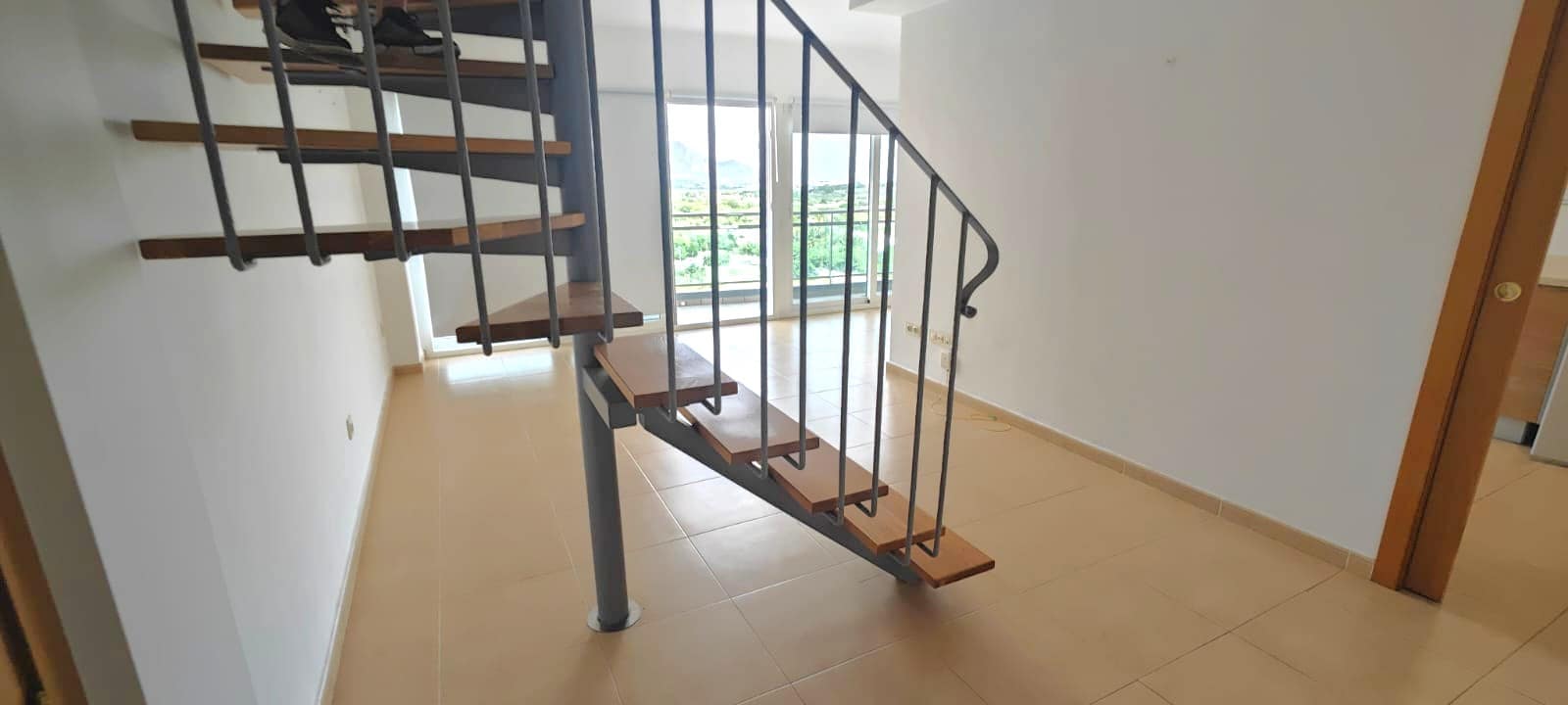 4 soveværelse Penthouse til salg i Pedreguer med garage - € 260.000 (Ref: 9194299)