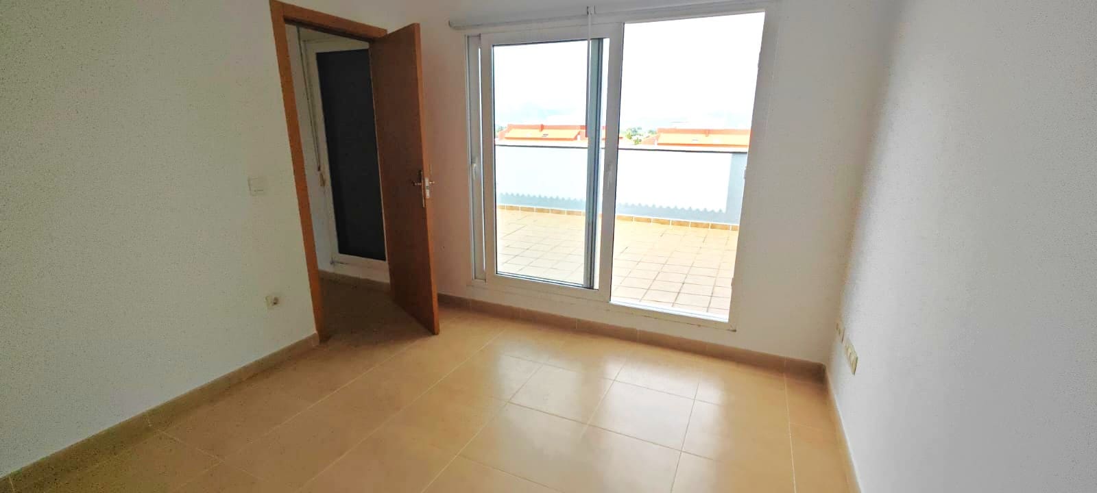 4 soveværelse Penthouse til salg i Pedreguer med garage - € 260.000 (Ref: 9194299)