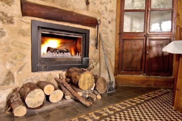 8 bedroom Hotel for sale in Penàguila with garage - € 400,000 (Ref: 9207438)