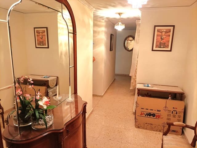 4 chambre Appartement à vendre à Oliva - 127 500 € (Ref: 9249422)