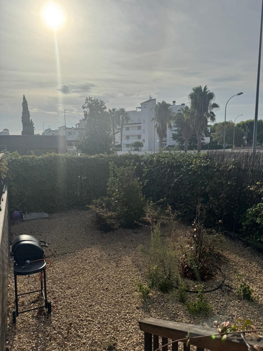 2 makuuhuone Huoneisto vuokrattavana paikassa Denia mukana uima-altaan 
autotalli - 1 050 € (Ref: 9278589)