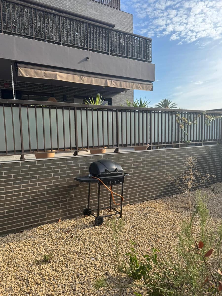 2 makuuhuone Huoneisto vuokrattavana paikassa Denia mukana uima-altaan 
autotalli - 1 050 € (Ref: 9278589)