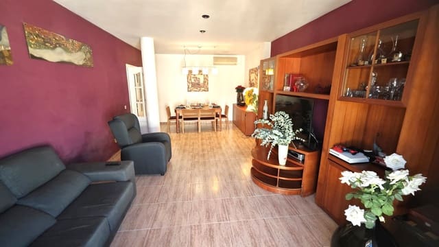 3 bedroom Flat for sale in Real de Gandía - € 210,000 (Ref: 9345340)