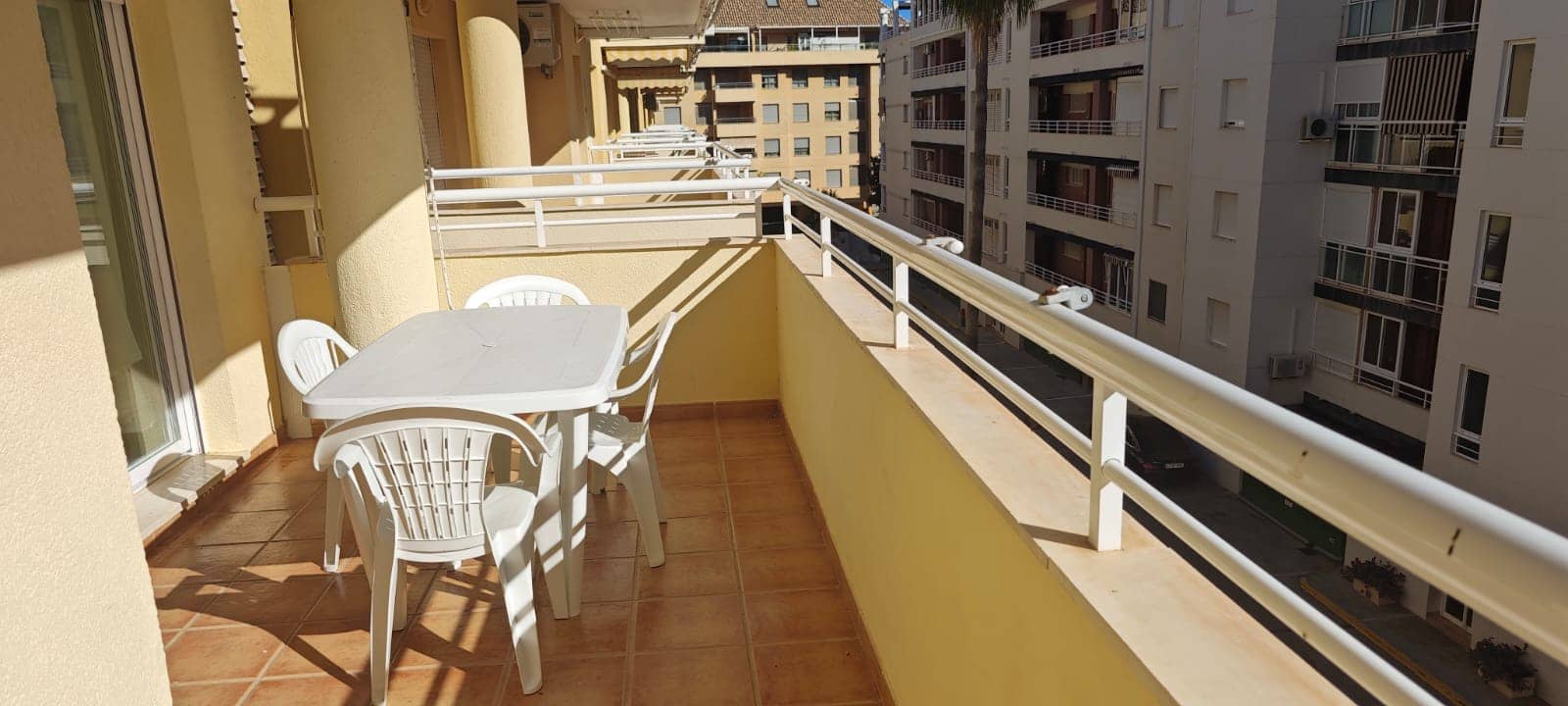 2 soveværelse Lejlighed til salg i Denia med swimmingpool garage - € 287.000 (Ref: 9378195)