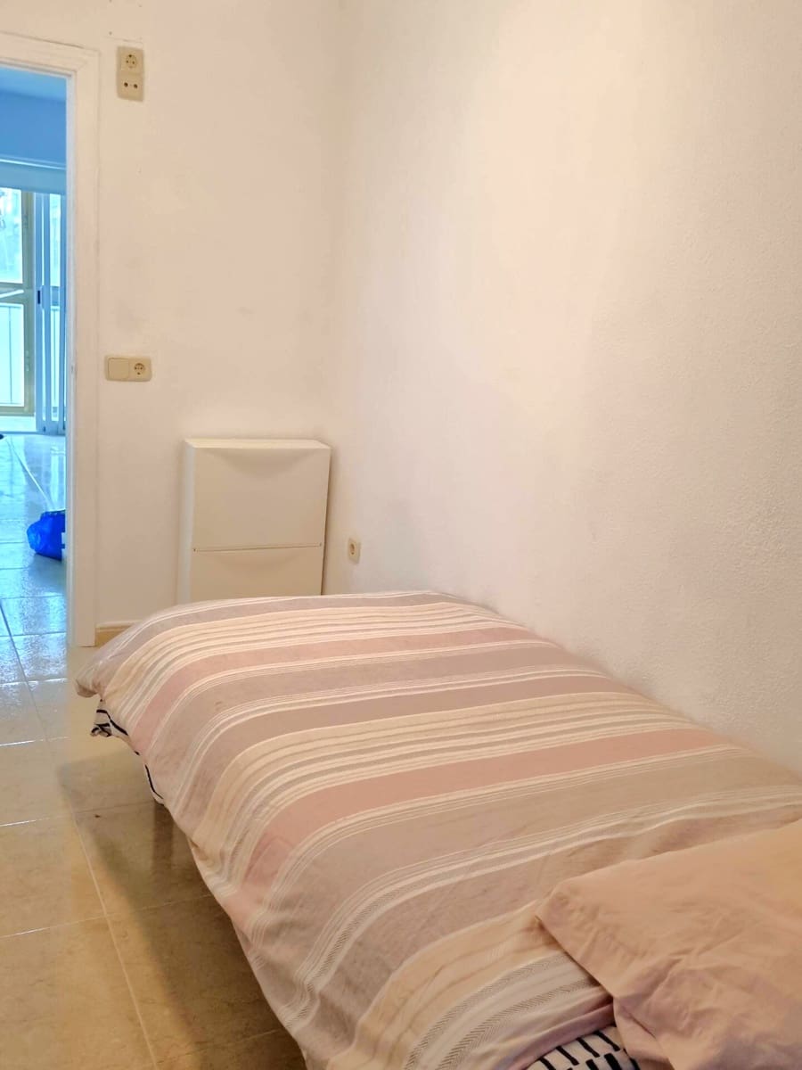 2 bedroom Apartment for rent in Denia with pool garage - € 800 (Ref: 9378197)