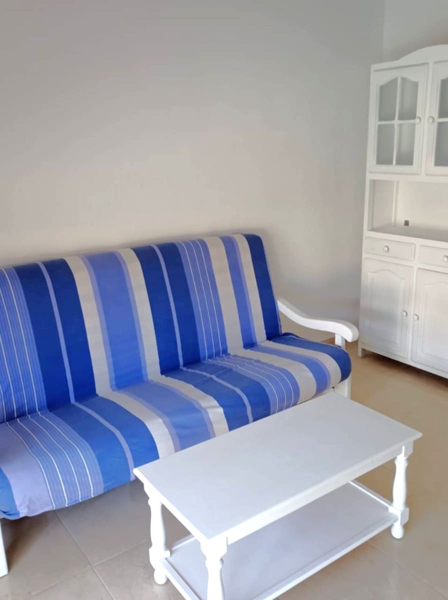 2 bedroom Apartment for rent in Denia with pool garage - € 800 (Ref: 9378197)