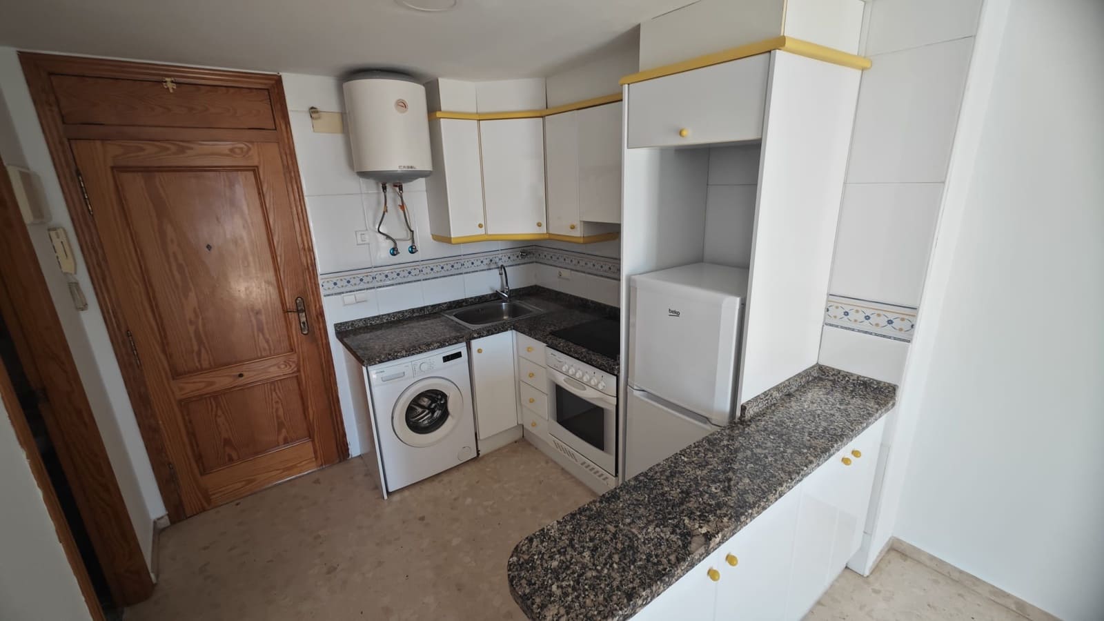 1 bedroom Apartment for sale in Daimus with pool - € 148,000 (Ref: 9399646)