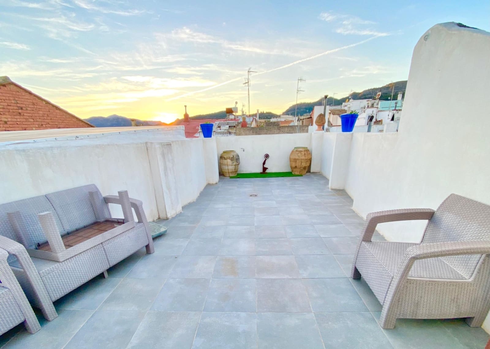 5 bedroom Townhouse for sale in Real de Gandia - € 215,000 (Ref: 9399647)