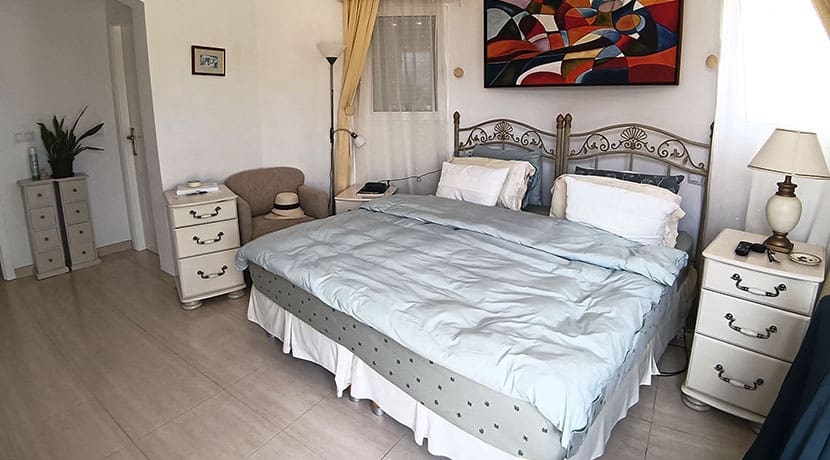 3 bedroom Villa for sale in Pedreguer with pool garage - € 349,000 (Ref: 9412413)