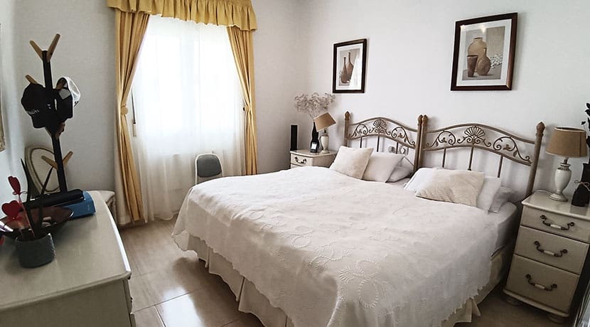 3 bedroom Villa for sale in Pedreguer with pool garage - € 349,000 (Ref: 9412413)