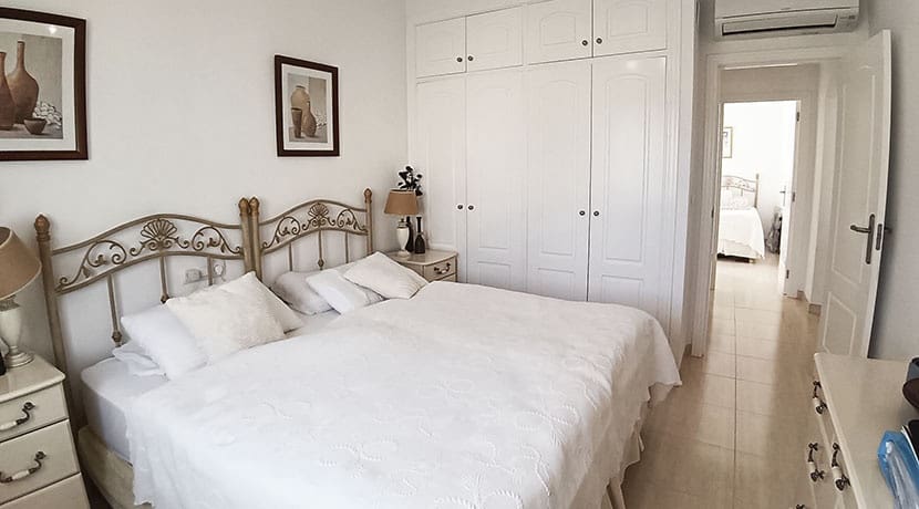 3 bedroom Villa for sale in Pedreguer with pool garage - € 349,000 (Ref: 9412413)