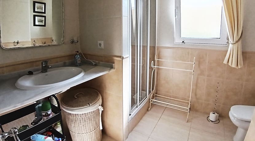 3 bedroom Villa for sale in Pedreguer with pool garage - € 349,000 (Ref: 9412413)