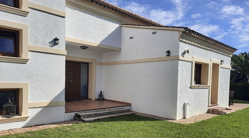 4 slaapkamer Villa te koop in Denia met zwembad garage - € 980.000 (Ref: 9412414)