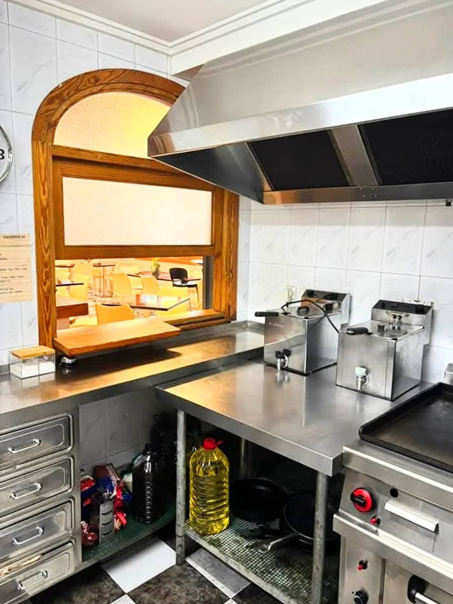 Restaurant/Bar à vendre à Gandia - 280 000 € (Ref: 9414857)