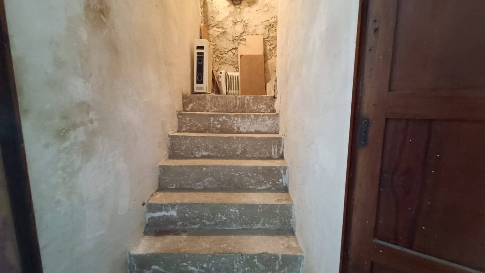 4 bedroom Townhouse for sale in Pedreguer with garage - € 152,250 (Ref: 9414859)