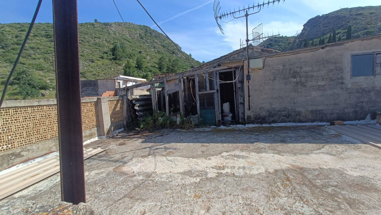 4 bedroom Townhouse for sale in Pedreguer with garage - € 152,250 (Ref: 9414859)