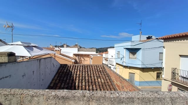 4 bedroom Townhouse for sale in Pedreguer with garage - € 152,250 (Ref: 9414859)