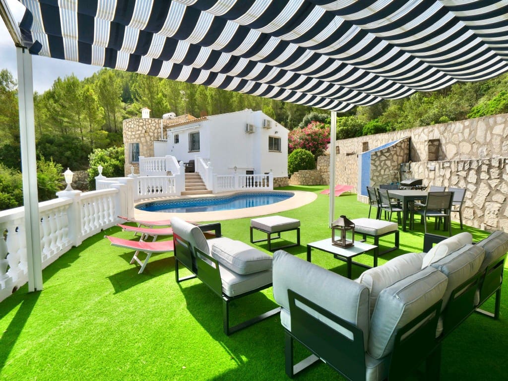 4 Zimmer Villa zu verkaufen in Denia mit Pool Garage - 580.000 € (Ref: 9421624)