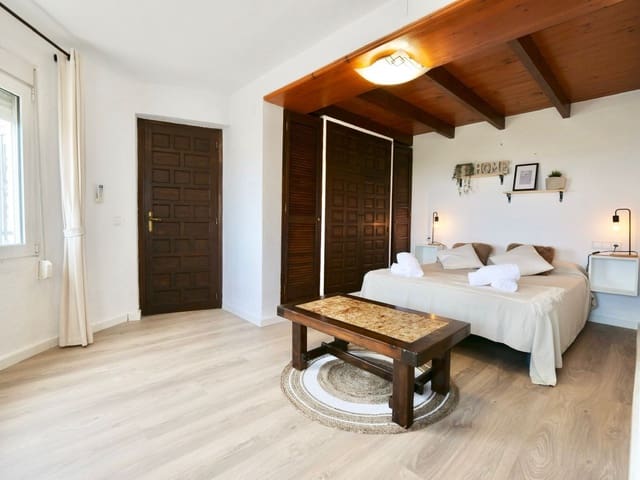 4 Zimmer Villa zu verkaufen in El Montgó, Dénia mit Pool Garage - 580.000 € (Ref: 9421624)