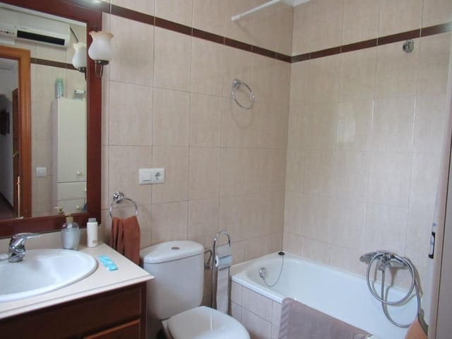 6 chambre Villa/Maison à vendre à Dénia avec garage - 560 000 € (Ref: 9421628)