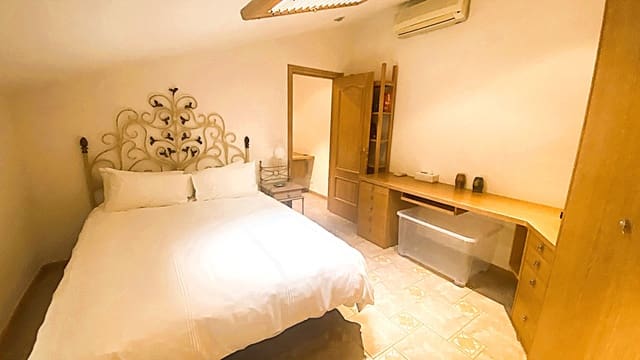 5 quarto Penthouse para venda em Centro Urbano, Dénia com garagem - 620 000 € (Ref: 9421632)