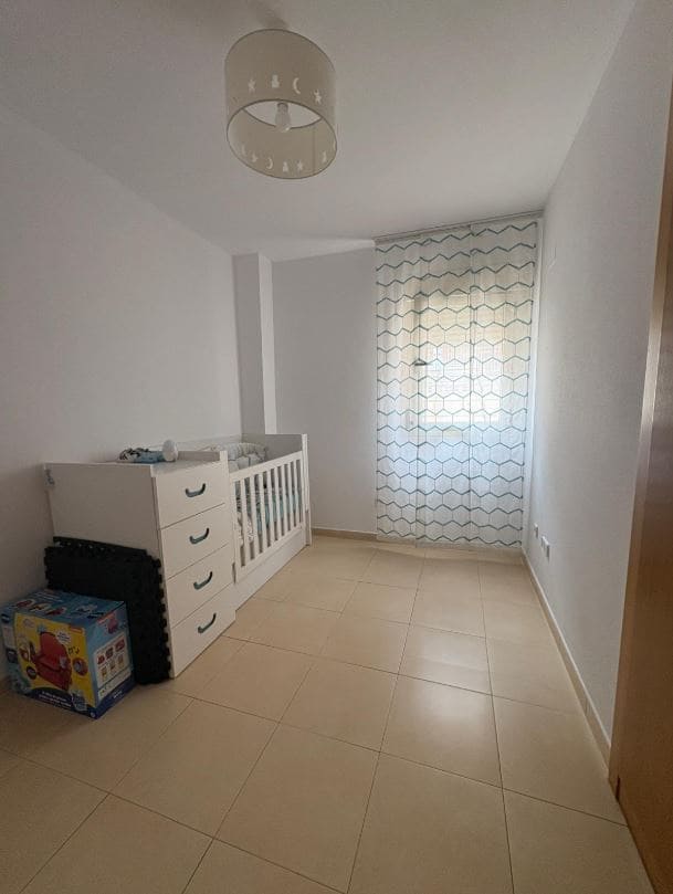 Apartamento de 3 habitaciones en Dénia en venta con piscina garaje - 285.000 € (Ref: 9421635)