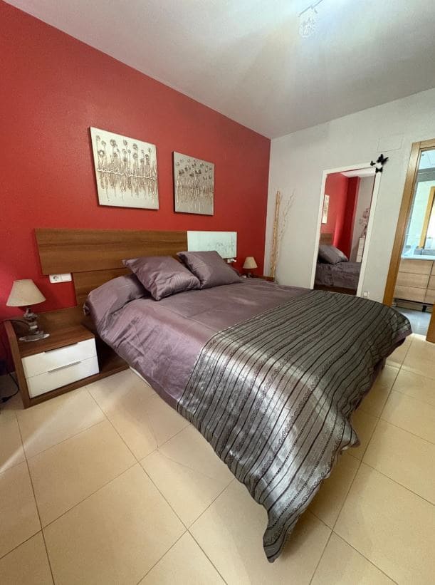 Apartamento de 3 habitaciones en Dénia en venta con piscina garaje - 285.000 € (Ref: 9421635)