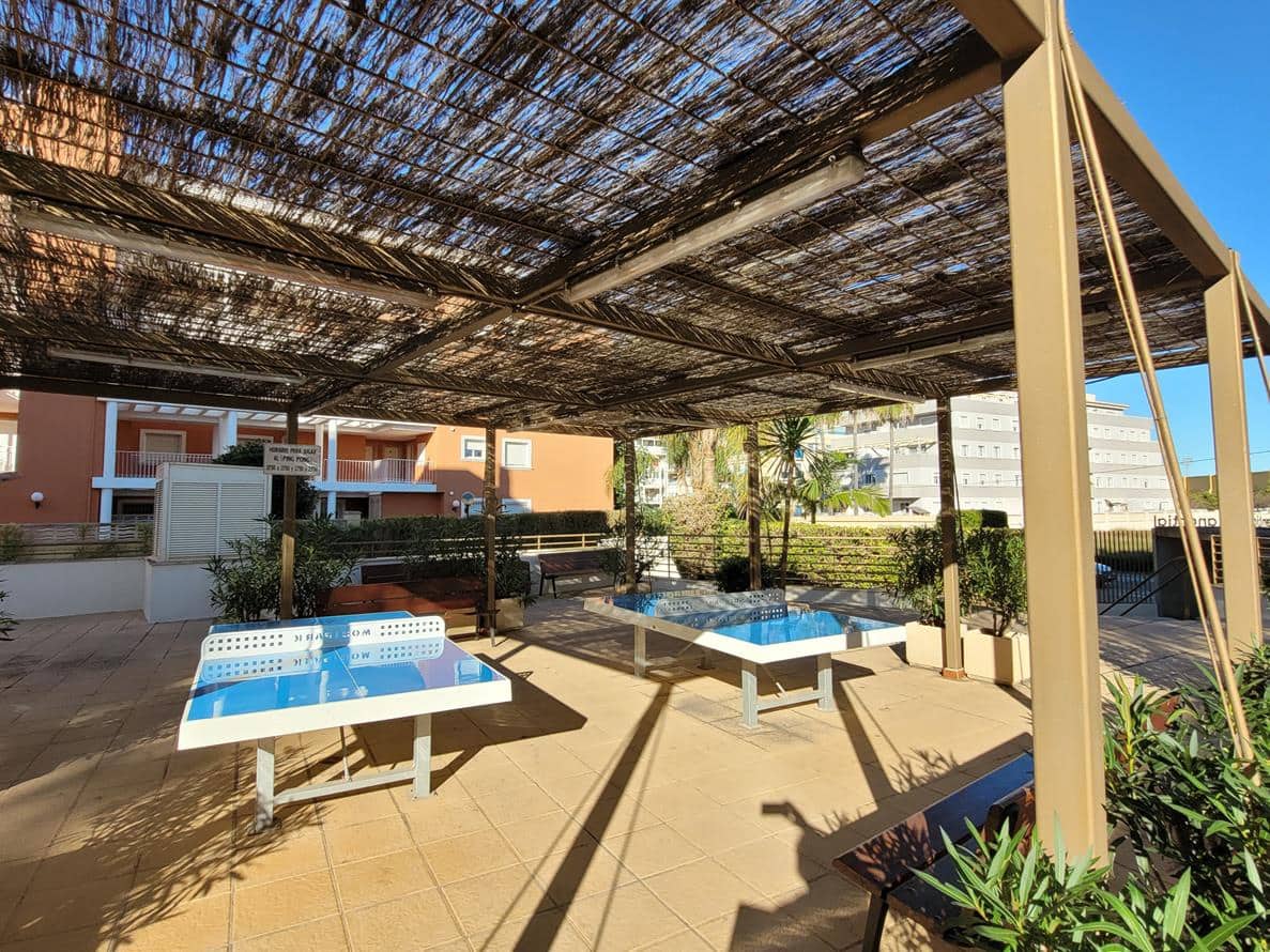 Apartamento de 3 habitaciones en Dénia en venta con piscina garaje - 285.000 € (Ref: 9421635)