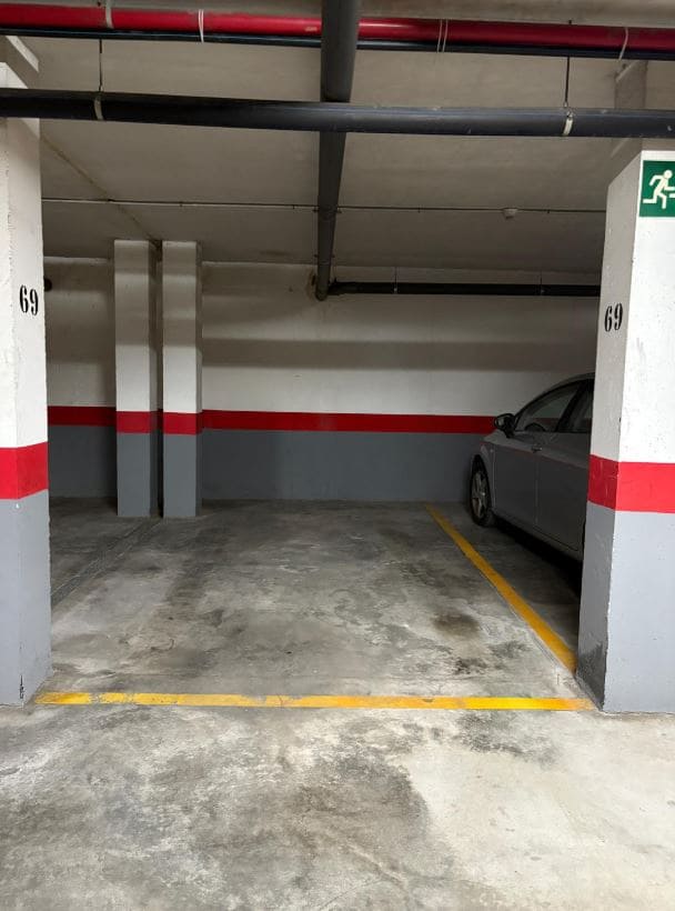 Apartamento de 3 habitaciones en Dénia en venta con piscina garaje - 285.000 € (Ref: 9421635)