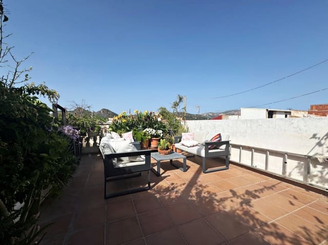 4 bedroom Townhouse for sale in Pedreguer - € 339,000 (Ref: 9421636)