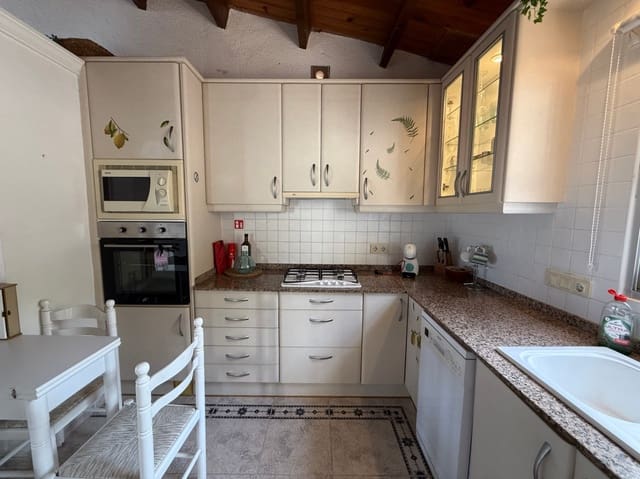 3 slaapkamer Villa te koop in Dénia met zwembad garage - € 485.000 (Ref: 9421638)