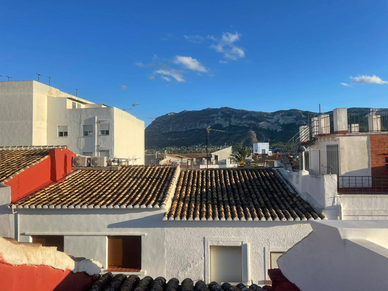 4 bedroom Townhouse for sale in Denia - € 280,000 (Ref: 9421639)
