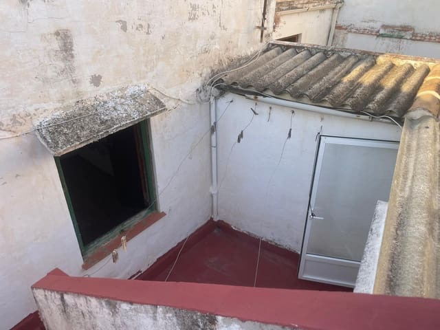 4 bedroom Townhouse for sale in Dénia - € 280,000 (Ref: 9421639)