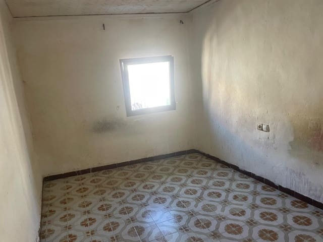 4 bedroom Townhouse for sale in Dénia - € 280,000 (Ref: 9421639)