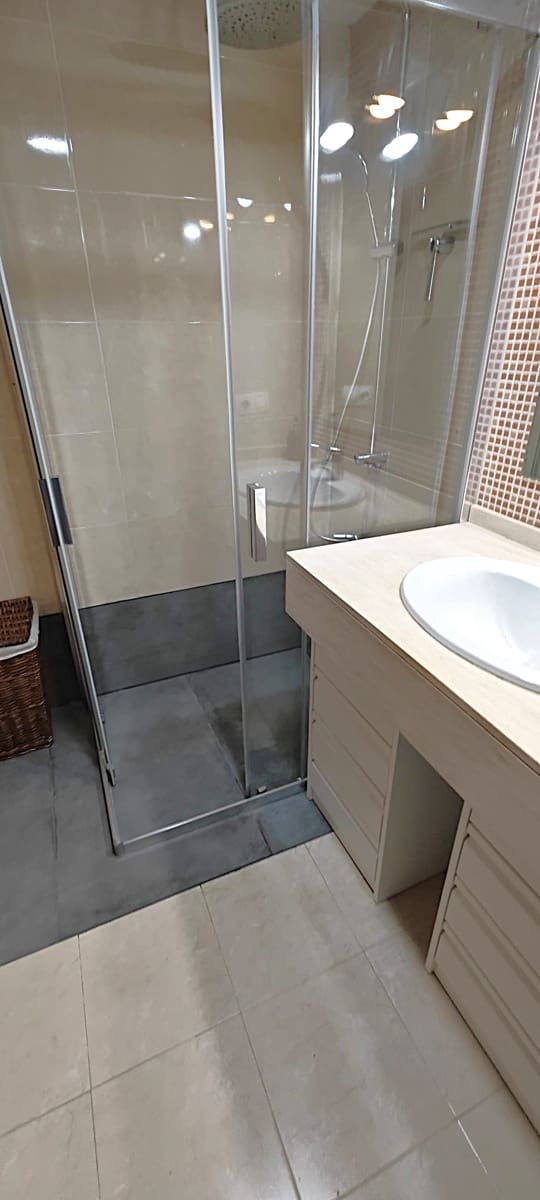 3 bedroom Penthouse for rent in Denia with garage - € 1,300 (Ref: 9430715)