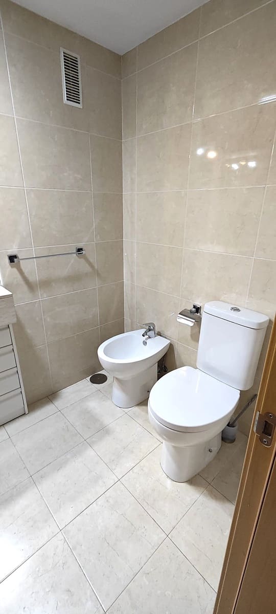 3 bedroom Penthouse for rent in Denia with garage - € 1,300 (Ref: 9430715)