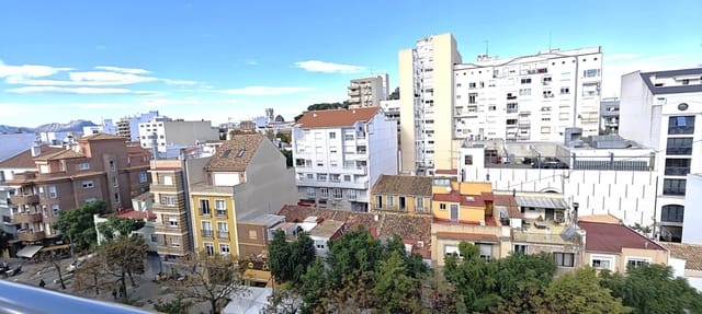 3 bedroom Penthouse for rent in Centro Urbano, Dénia with garage - € 1,300 (Ref: 9430715)