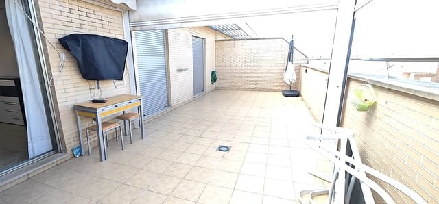 3 bedroom Penthouse for rent in Centro Urbano, Dénia with garage - € 1,300 (Ref: 9430715)