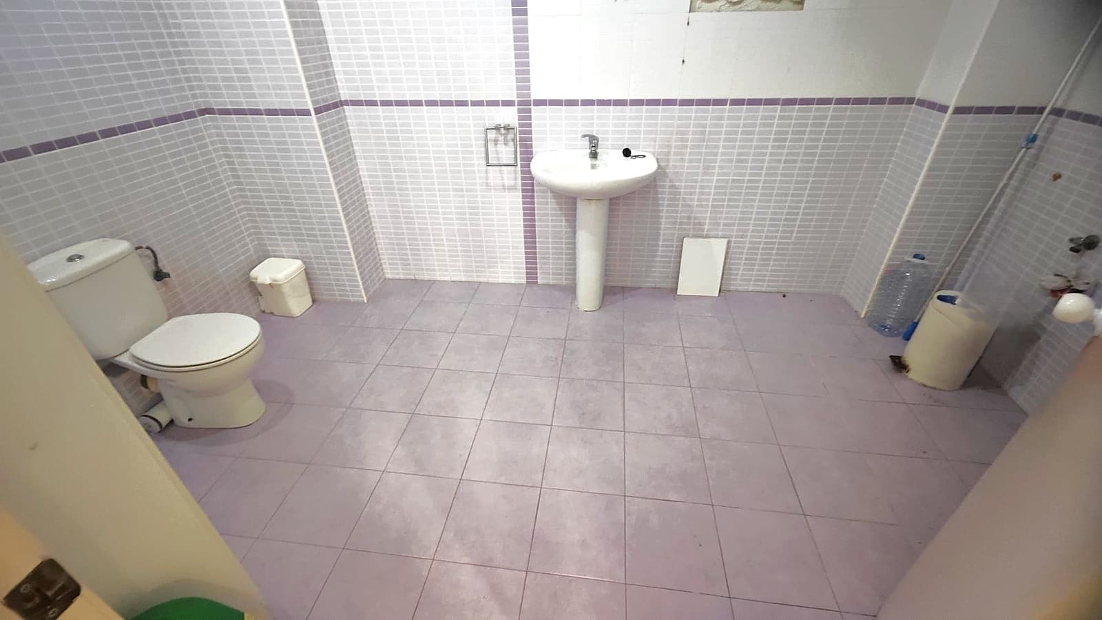 Commercial for sale in Gandia - € 220,000 (Ref: 9430717)