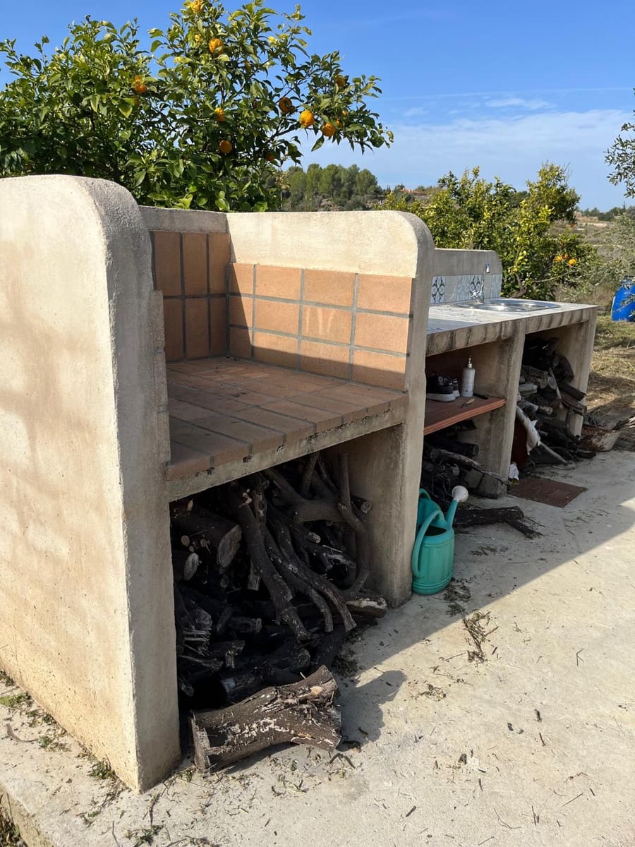 Tontti myytävänä paikassa Potries - 28 900 € (Ref: 9447351)