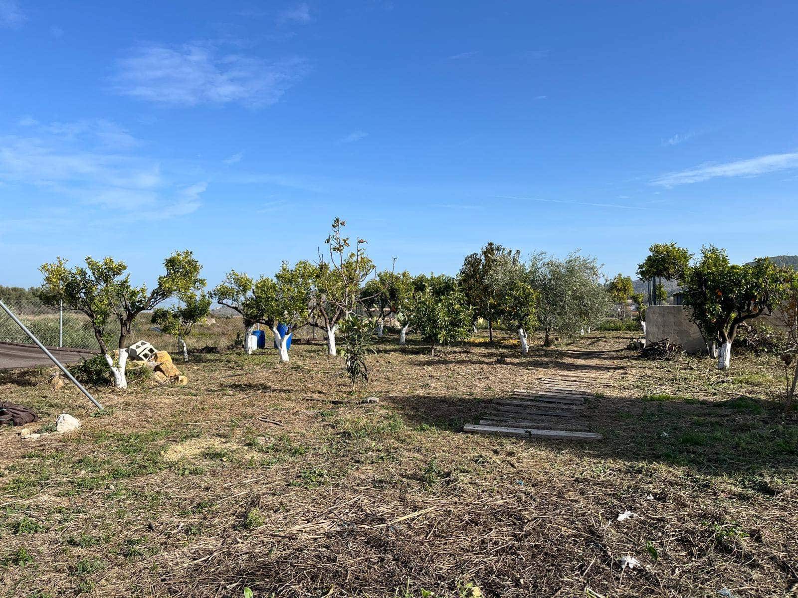 Tontti myytävänä paikassa Potries - 28 900 € (Ref: 9447351)