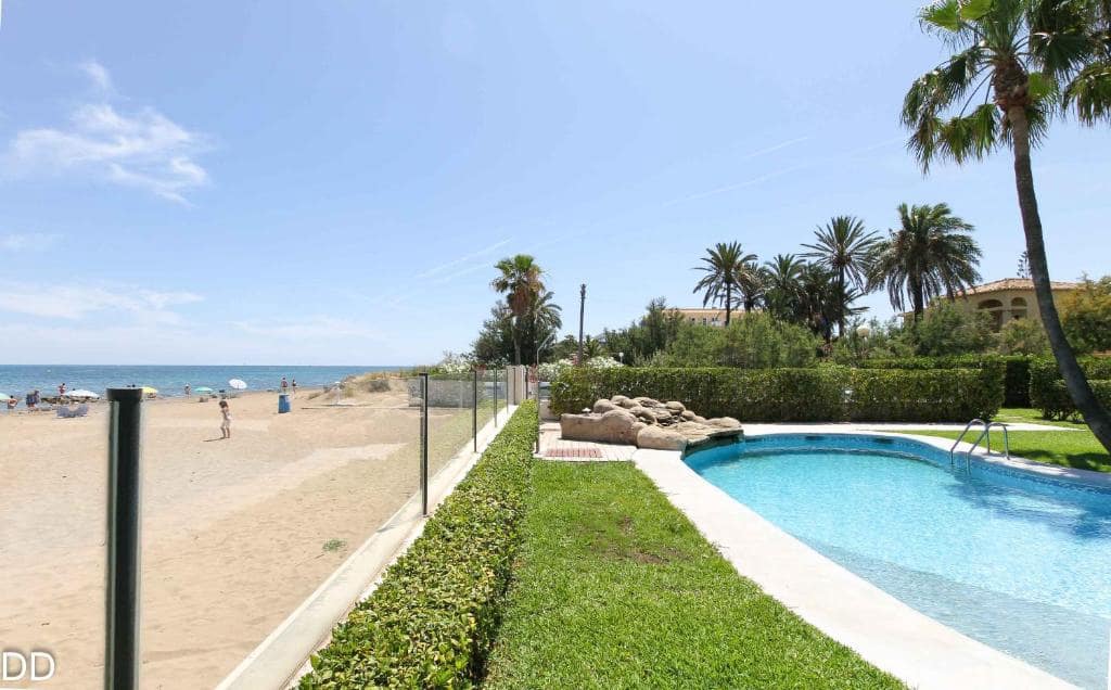 2 bedroom Apartment for sale in Denia with pool garage - € 370,000 (Ref: 9506803)