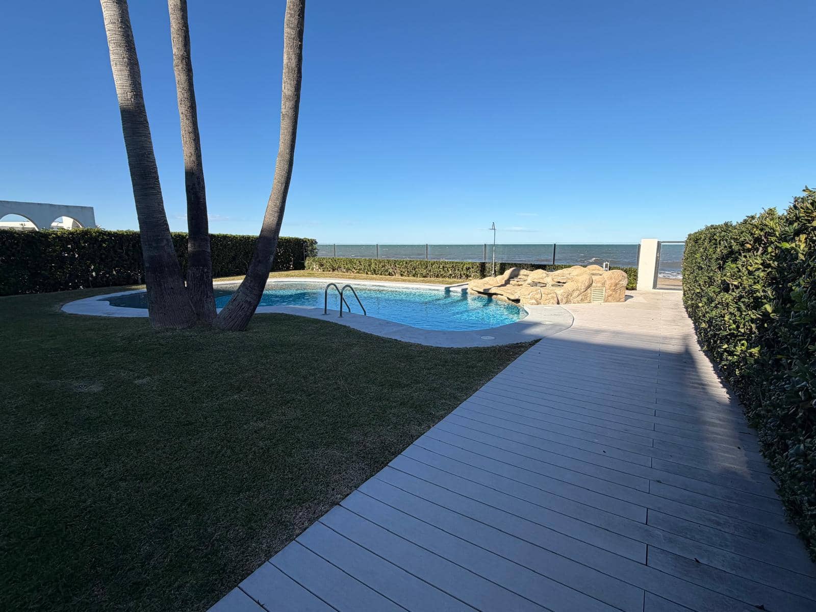 2 bedroom Apartment for sale in Denia with pool garage - € 370,000 (Ref: 9506803)