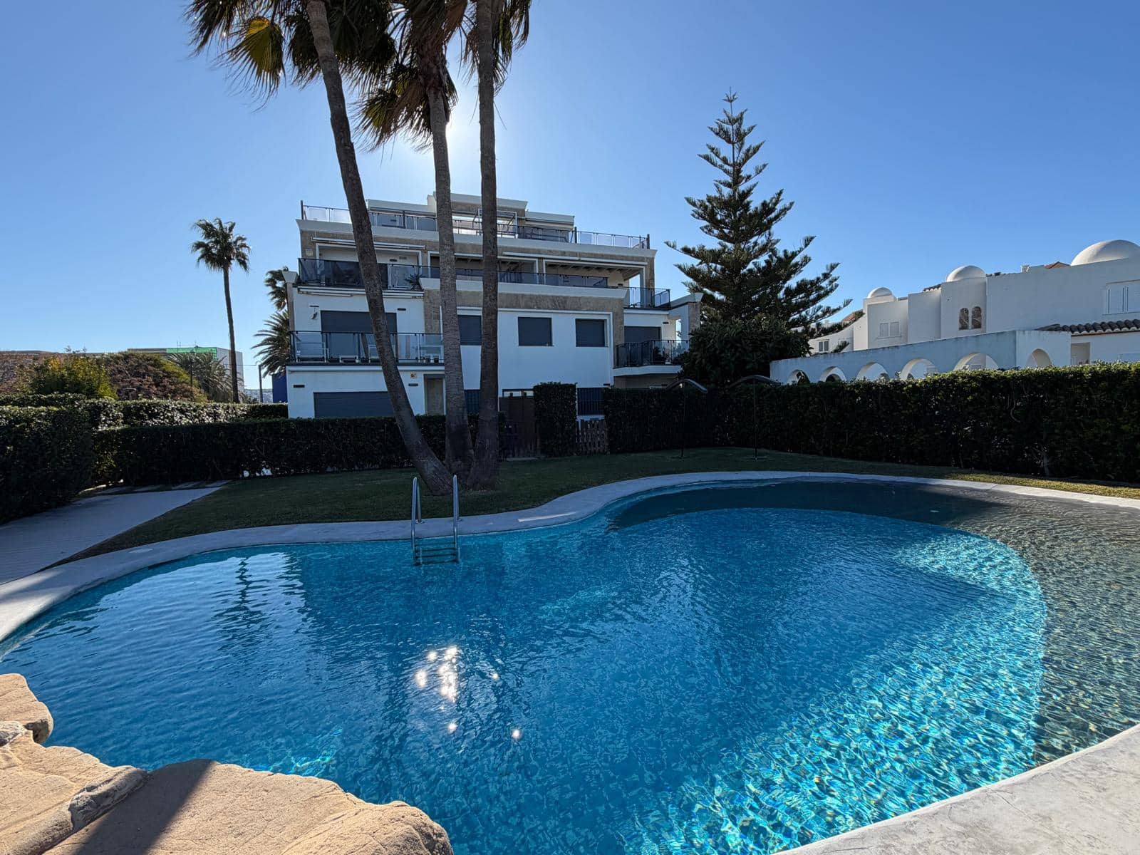 2 bedroom Apartment for sale in Denia with pool garage - € 370,000 (Ref: 9506803)