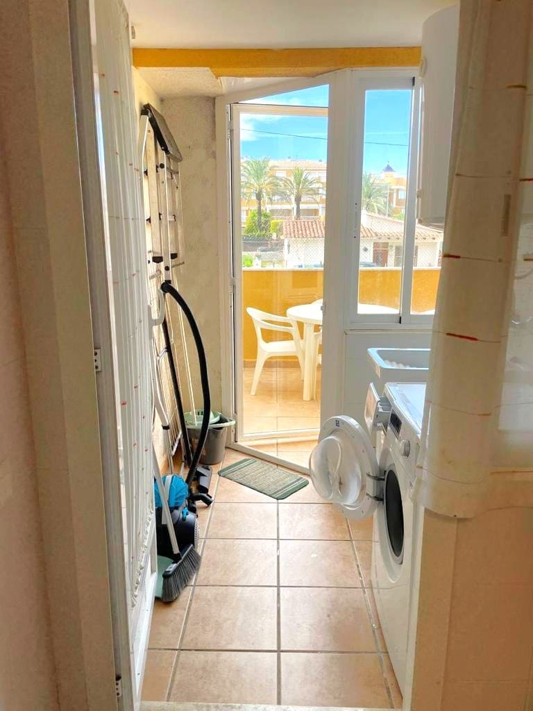 2 sovrum Lägenhet att hyra i Denia med pool garage - 1 300 € (Ref: 9625091)