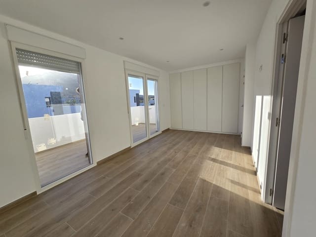 3 soveværelse Villa til salg i Dénia med swimmingpool garage - € 439.000 (Ref: 9625097)